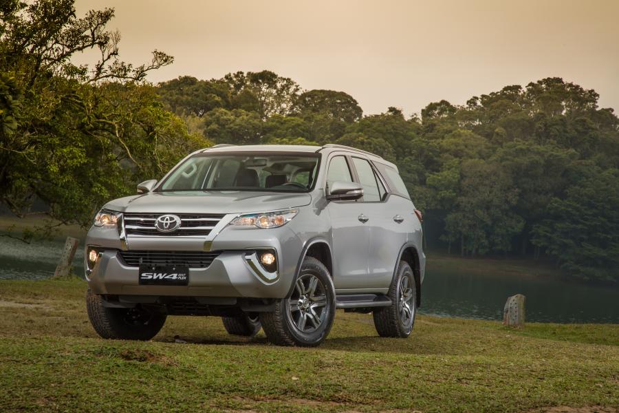  Toyota SW4 2016 года  (фото 6 из 32)
